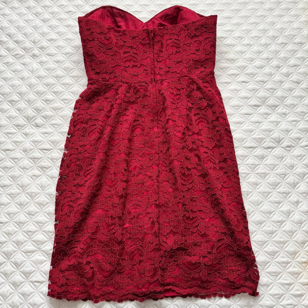 David's Bridal Red Lace Strapless Sweetheart Neckline Mini Dress Size 8 - Picture 7 of 11